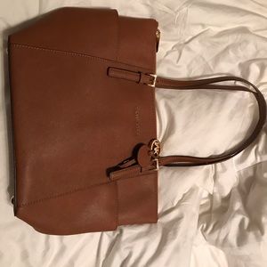 Michael Kohrs brown handbag like New!!